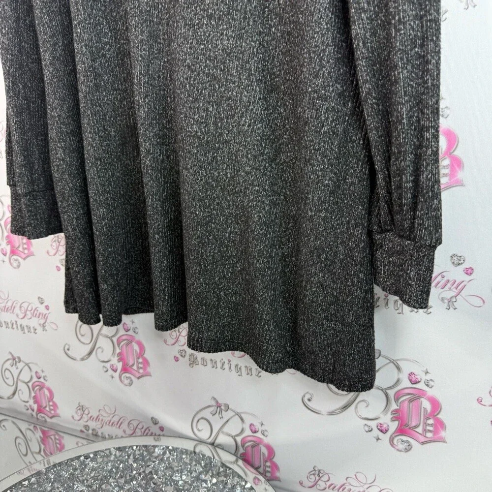 Lily Morgan shirt knit style heathered Black Long Sleeve Knit Top flowy